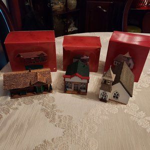 Vintage 1994 Hallmark Sarah Plain and Tall Collection Christmas Village Houses